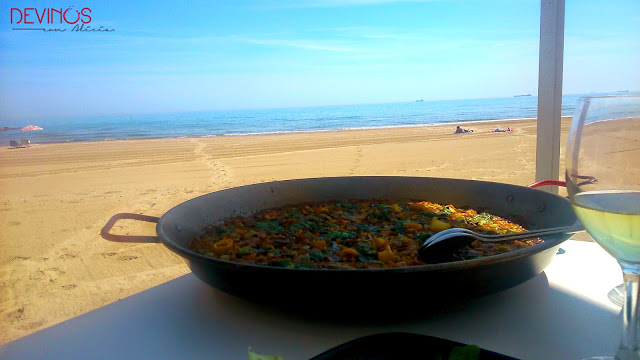 Arroz seco con calamar, espinacas y alcachofa locales en Cafetería As. Fuente: Devinos con Alicia